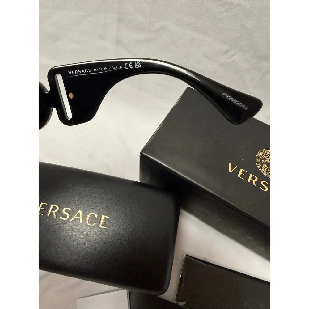 NWOT VERSACE VE4425U BLACK & GOLD MEDUSA SUNGLASSES - Picture 4 of 8